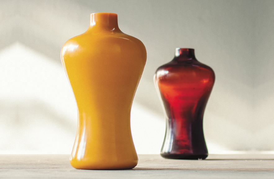 Concubine Peking Glass vases by Alexander Lamont
