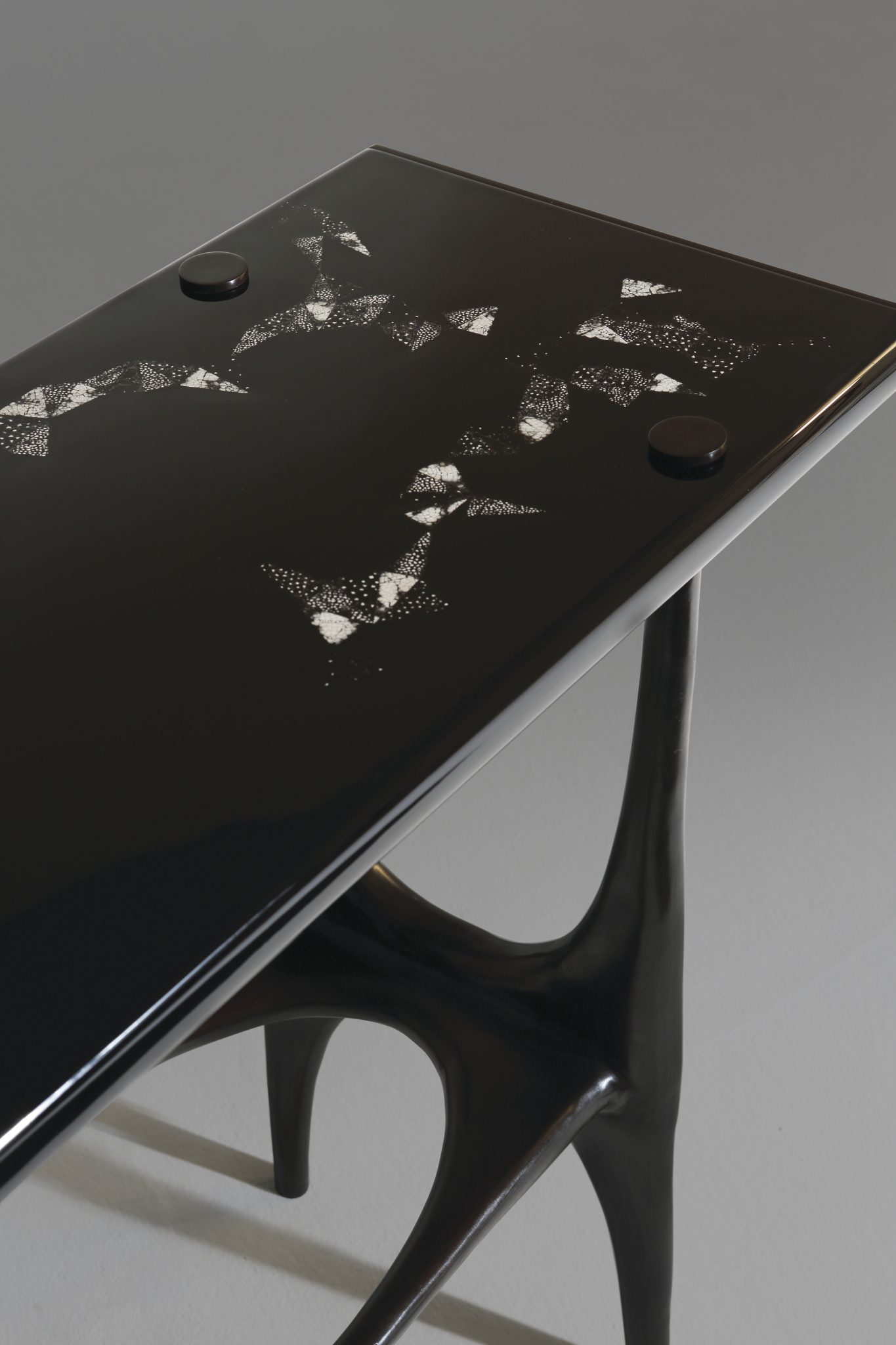 Craftsmanship Matters: the Art of Eggshell Inlay – blog.alexanderlamont.com